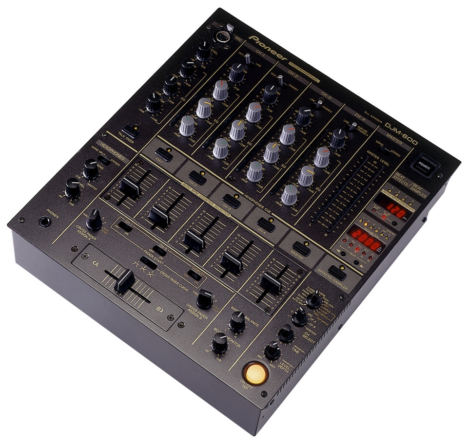 Pioneer DJM600 rear Pioneer DJM600